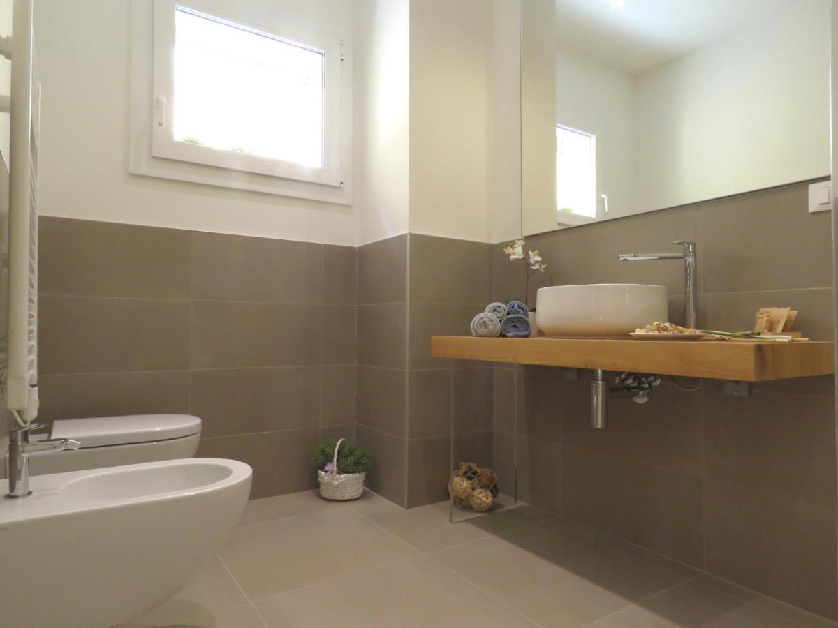 Ariosti Apartment Болонья Екстер'єр фото